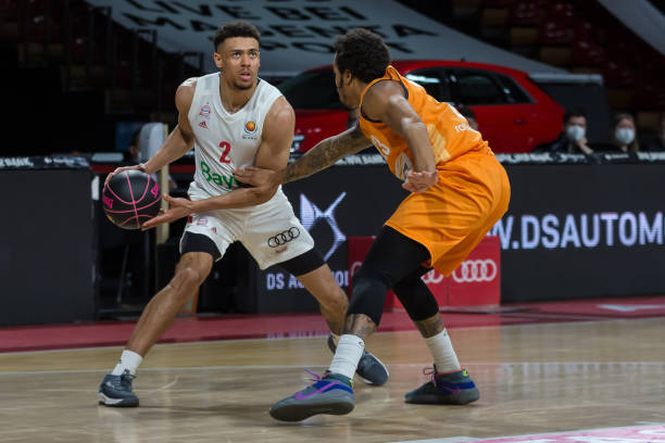 贴近真实舆 贴近真实舆