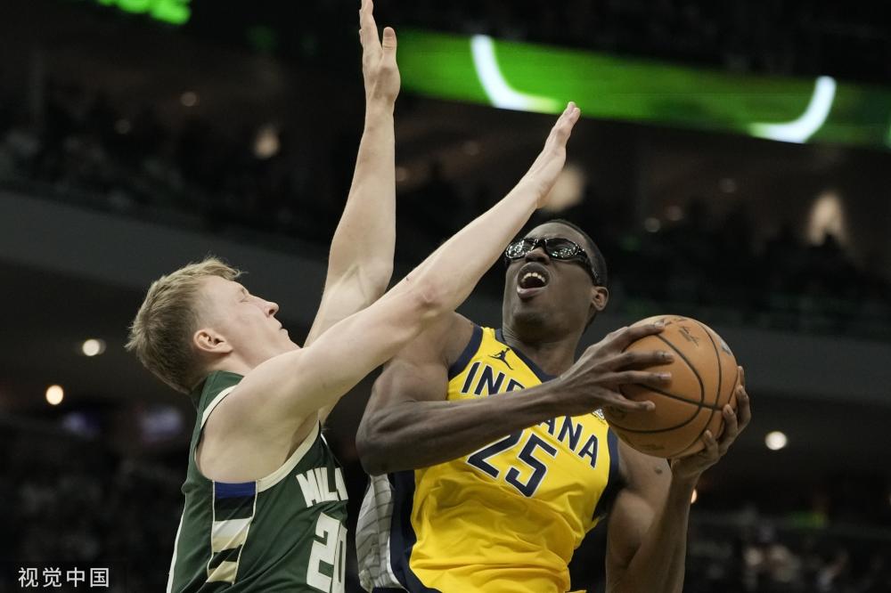 与队友形成 与队友形成